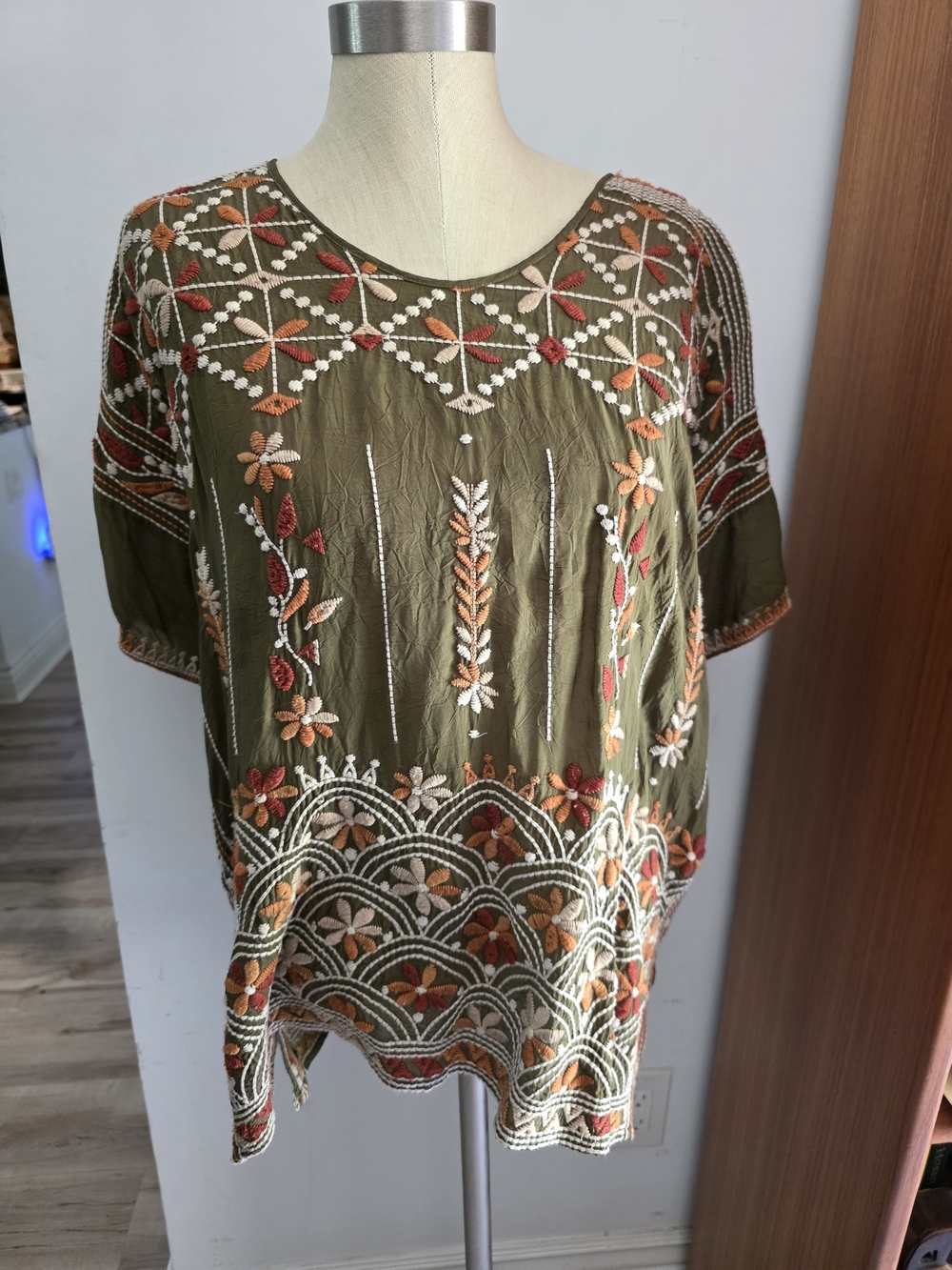 Johnny Was Olive Embroidered Boho Tunic with Rust and Cream Accents